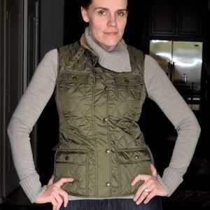 BANANA REPUBLIC Hunter Green vest